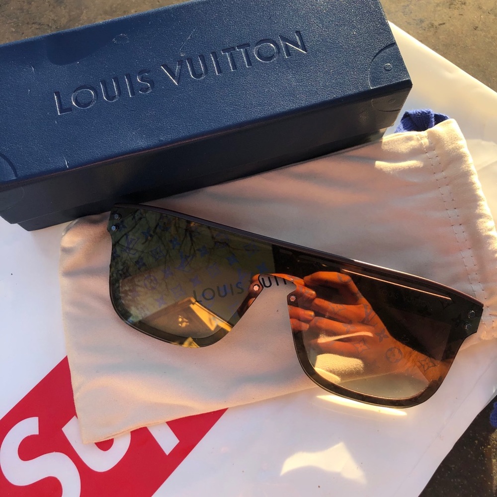 Brand new Louis Vuitton Waimea sunglasses🚨SOLD🚨